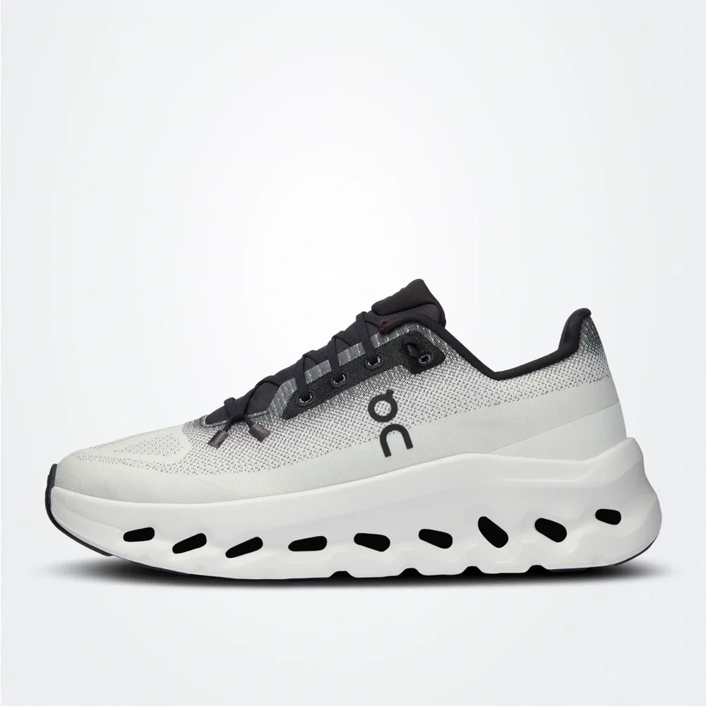 On Running Women's Athletic Shoes in Black and White - Picture 2 of 12
